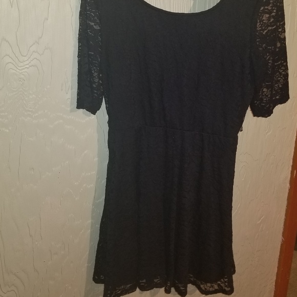 Navy blue open back lace dress - Picture 2 of 8